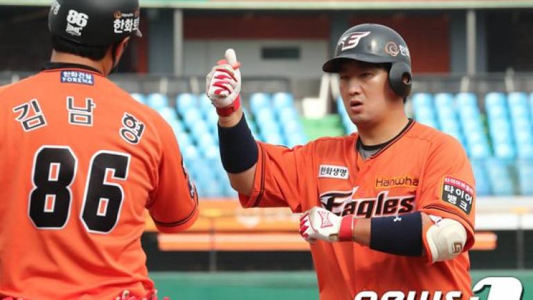 한화의 희망 요소, ‘침묵하던 안방마님’ 최재훈도 살아났다